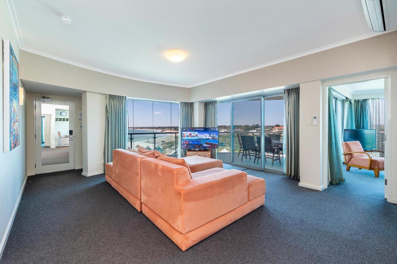 A 406 Fantastic Ocean Beach And Marina View Apt - Mandurah Esterno foto