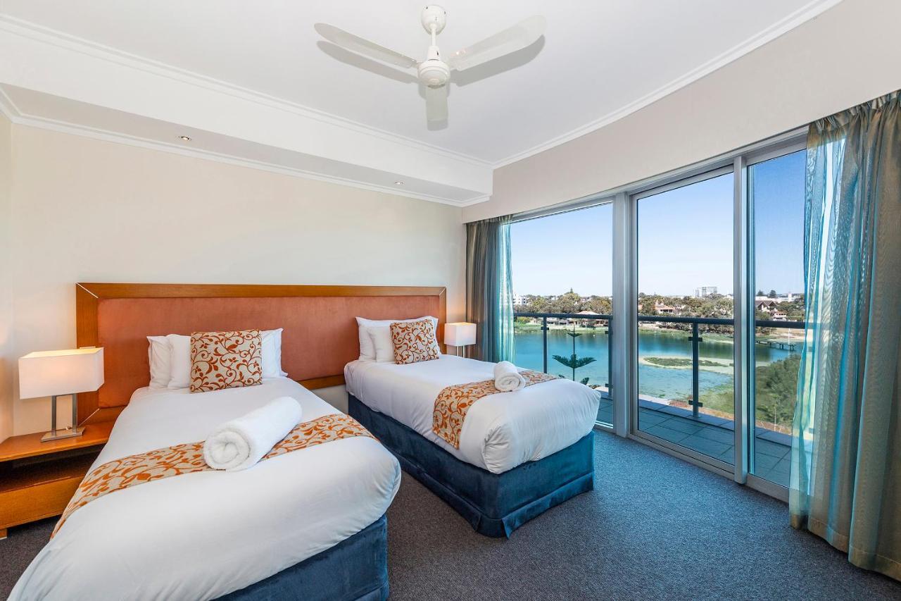 A 406 Fantastic Ocean Beach And Marina View Apt - Mandurah Esterno foto