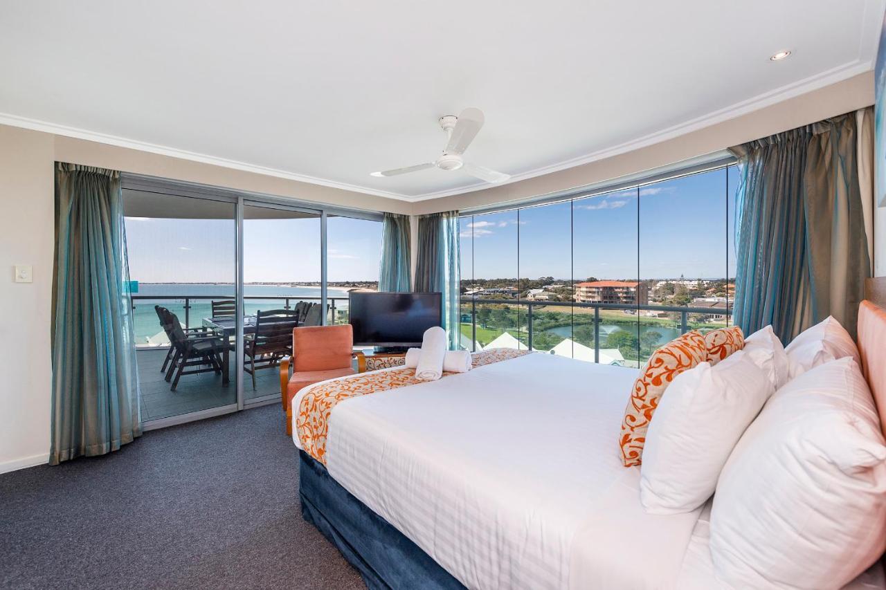 A 406 Fantastic Ocean Beach And Marina View Apt - Mandurah Esterno foto